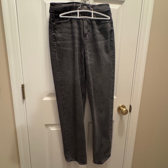 WOMENS AE BLACK WASHED BAGGY MOM JEANS SIZE 2 SHORT - Picture 10 of 16